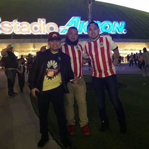 Meet your Posher, Genaro a.